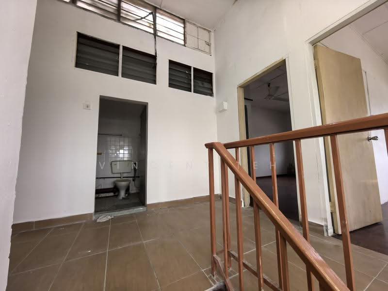 2-storey Terraced House for Sale in Taman Kesidang Seksyen 2 (Melaka City) - Vincent Teh - Bathroom - PropertyGuru.com.my
