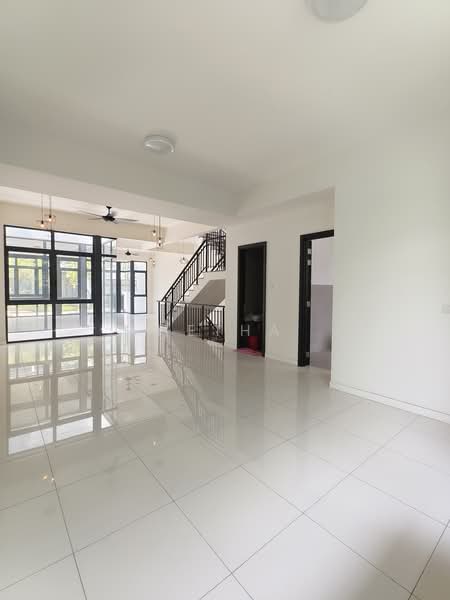 3-storey Terraced House for Rent in Taman Melawati (Ulu Kelang) - Hetha Chan - Living Room - PropertyGuru.com.my