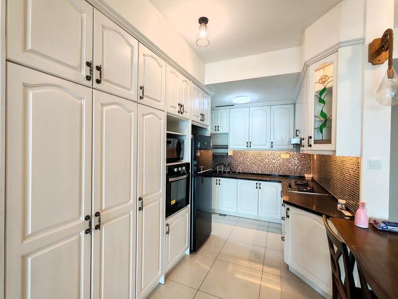 Kediaman Servis untuk Dijual di Temasya 8 - Jonathan Raj - Kitchen - PropertyGuru.com.my