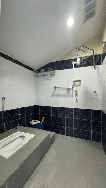 Rumah Teres 1.5-Tingkat untuk Dijual di Kepala Batas (Penang) - Azura Ghani - Bathroom - PropertyGuru.com.my