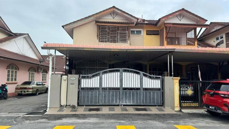 Rumah Teres 1.5-Tingkat untuk Dijual di Kepala Batas (Penang) - Azura Ghani - Exterior - PropertyGuru.com.my