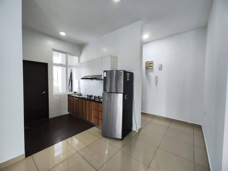 Condominium for Rent at M Condominium @ Larkin - Michelle Lim - Kitchen - PropertyGuru.com.my