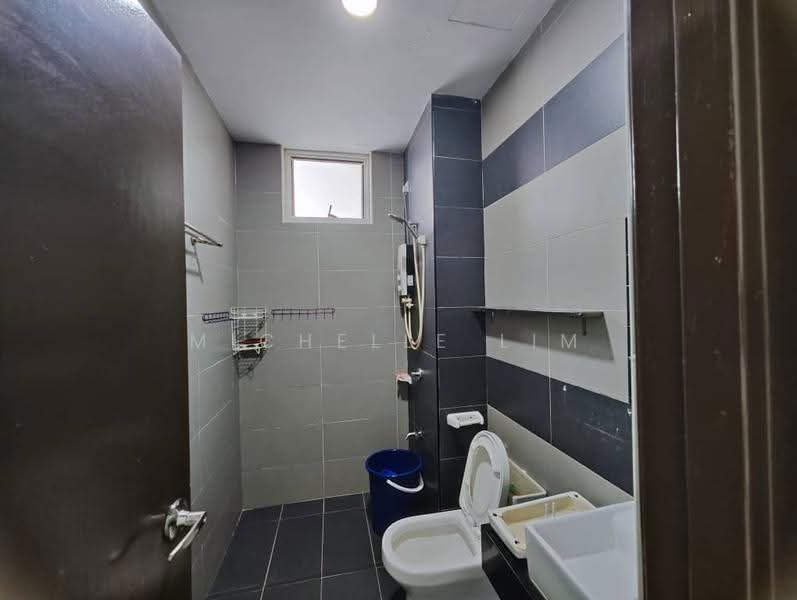 Condominium for Rent at M Condominium @ Larkin - Michelle Lim - Bathroom - PropertyGuru.com.my