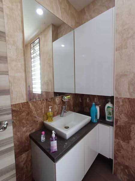 2-storey Terraced House for Sale in Taman Sierra Perdana (Masai) - Linda Lee - Bathroom - PropertyGuru.com.my