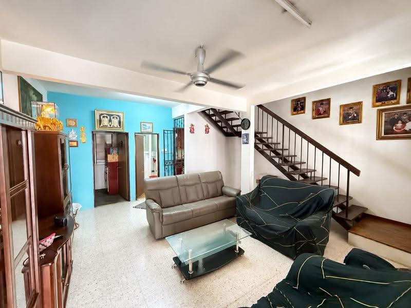 2-storey Terraced House for Sale in Bukit Sentosa (Rawang) - Tom Yip - Living Room - PropertyGuru.com.my
