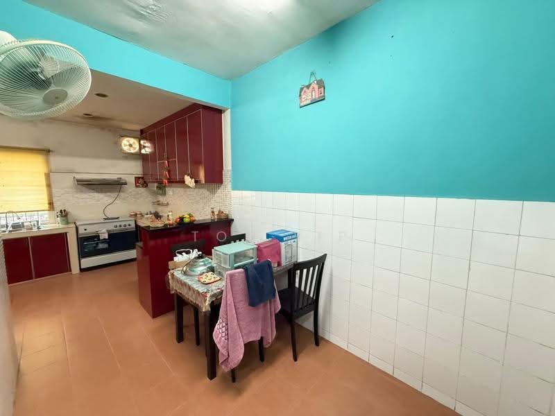 2-storey Terraced House for Sale in Bukit Sentosa (Rawang) - Tom Yip - Kitchen - PropertyGuru.com.my