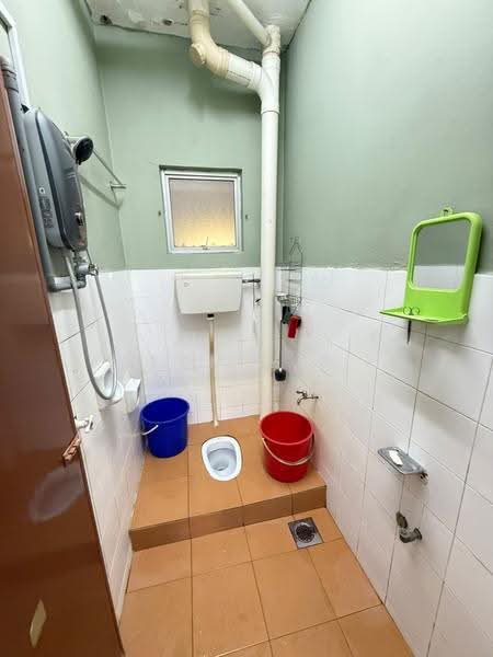 2-storey Terraced House for Sale in Bukit Sentosa (Rawang) - Tom Yip - Bathroom - PropertyGuru.com.my