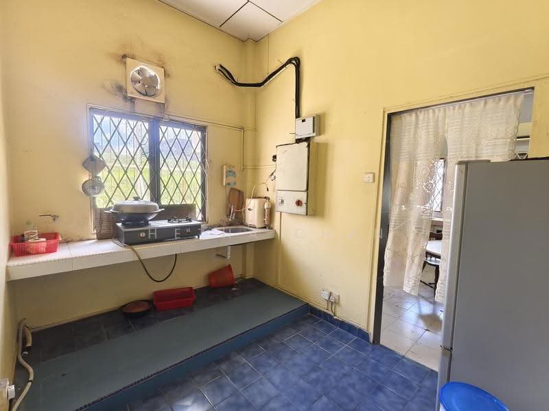 Bungalow House for Sale in Taman Taynton View (Cheras) - Hetha Chan - Kitchen - PropertyGuru.com.my