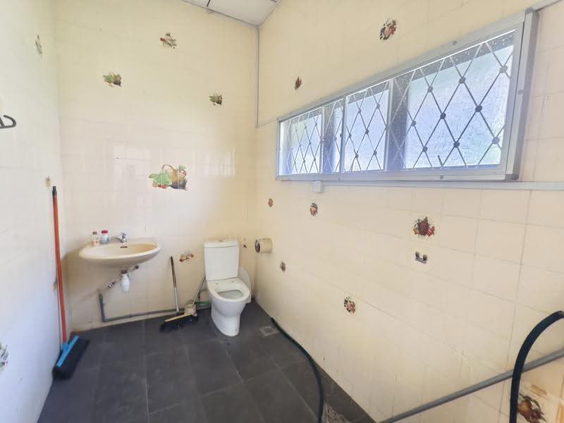 Bungalow House for Sale in Taman Taynton View (Cheras) - Hetha Chan - Bathroom - PropertyGuru.com.my