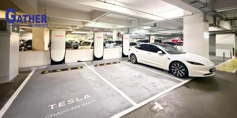 Service Residence for Sale at Hill10 Residence @ i-City - Ainsley Thong - Car Park - PropertyGuru.com.my