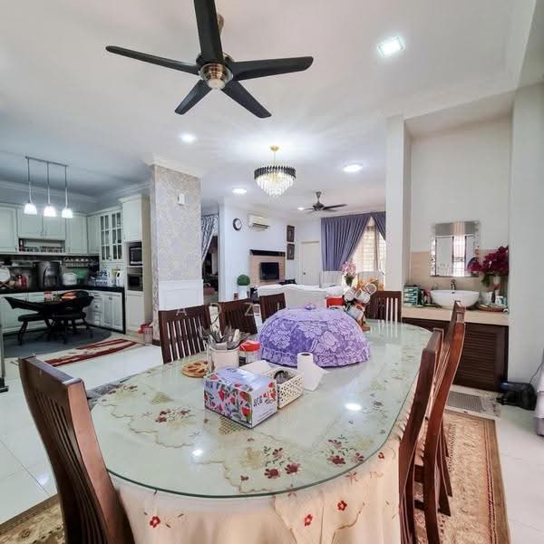 Semi-Detached House for Sale in Seksyen 24 (Shah Alam) - Adzura Zamedin - Dining Room - PropertyGuru.com.my
