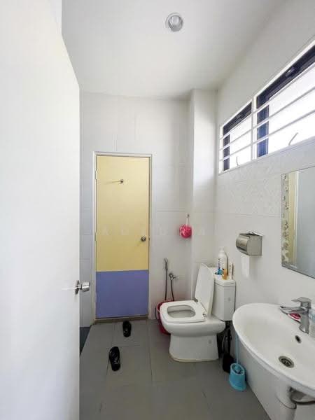 Semi-Detached House for Sale in Seksyen 24 (Shah Alam) - Adzura Zamedin - PropertyGuru.com.my