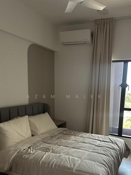 Kediaman Servis untuk Dijual di Maya Ara Residences - Azam Malek - Bedroom - PropertyGuru.com.my