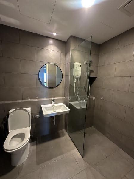 Kediaman Servis untuk Dijual di Maya Ara Residences - Azam Malek - Bathroom - PropertyGuru.com.my