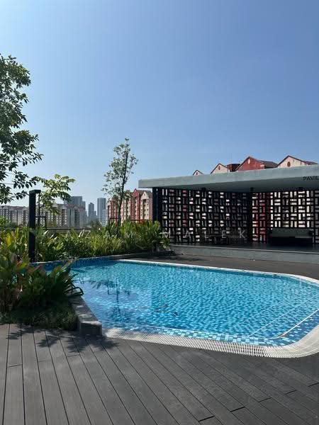 Kediaman Servis untuk Dijual di Maya Ara Residences - Azam Malek - Pool - PropertyGuru.com.my