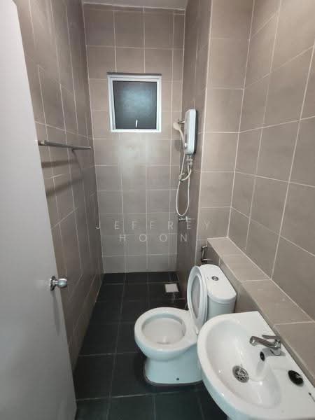 Pangsapuri untuk Dijual di Opal - Jeffrey Hoon - Bathroom - PropertyGuru.com.my