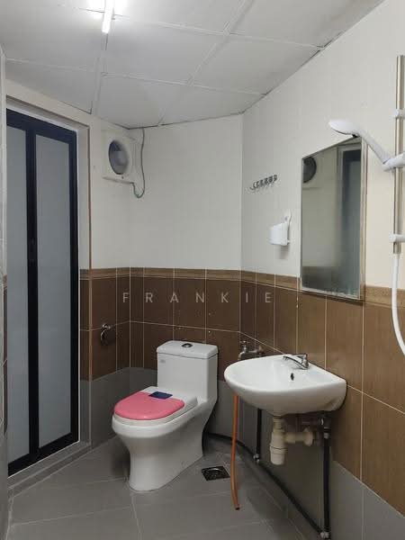 Pangsapuri untuk Disewa di Nova II - Frankie Sing - Bathroom - PropertyGuru.com.my