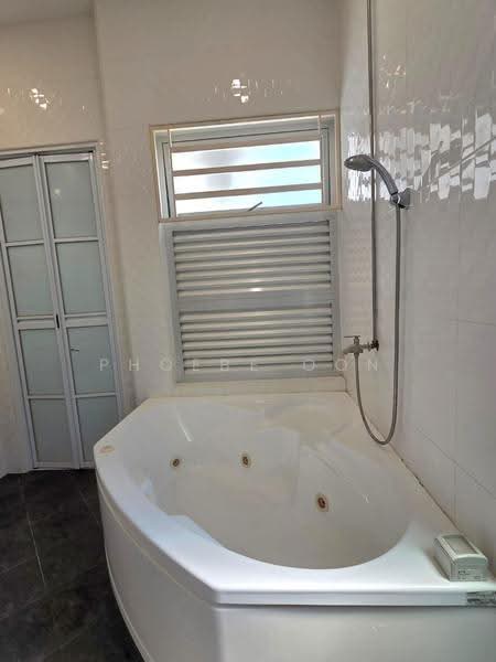Semi-Detached House for Sale in Tanjung Bungah (Penang) - Phoebe Oon - Bathroom - PropertyGuru.com.my