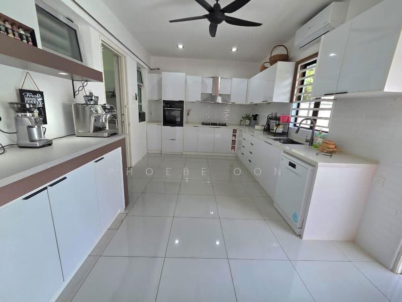 Semi-Detached House for Sale in Tanjung Bungah (Penang) - Phoebe Oon - Kitchen - PropertyGuru.com.my