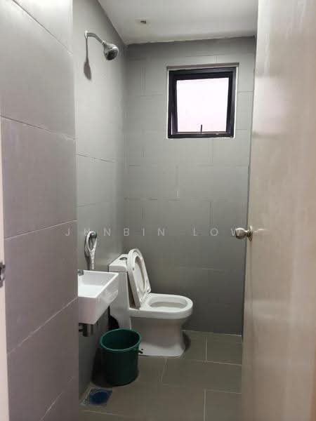 Condominium for Sale at Paragon 3 - Junbin Low - Bathroom - PropertyGuru.com.my