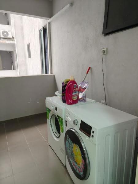 Condominium for Sale at Paragon 3 - Junbin Low - Balcony - PropertyGuru.com.my