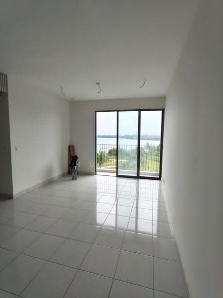 Kediaman Servis untuk Disewa di E'Island Lake Haven - Hui Qi - Living Room - PropertyGuru.com.my