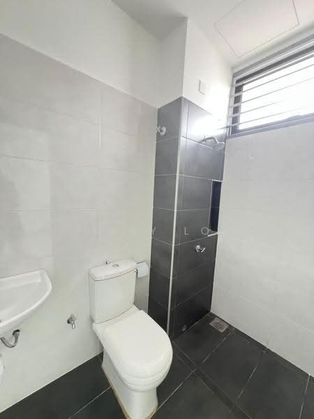 2-storey Terraced House for Rent in Semenyih (Selangor) - Penny Loh - Bathroom - PropertyGuru.com.my