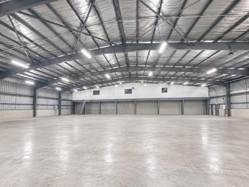 Detached Factory for Rent in Taman Industri Bolton (Batu Caves) - Jun How - Interior - PropertyGuru.com.my