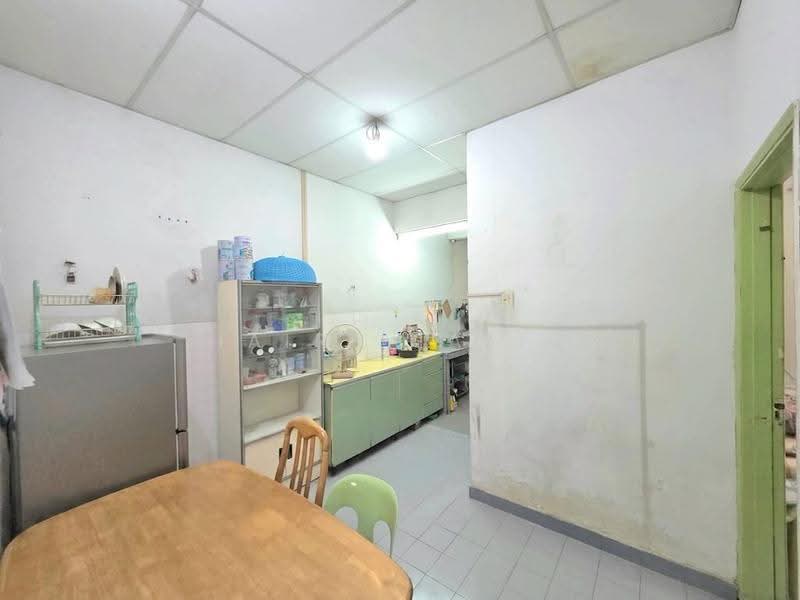 Rumah Teres 1-Tingkat untuk Dijual di Kelana Jaya (Petaling Jaya) - Hairi Halim - Kitchen - PropertyGuru.com.my