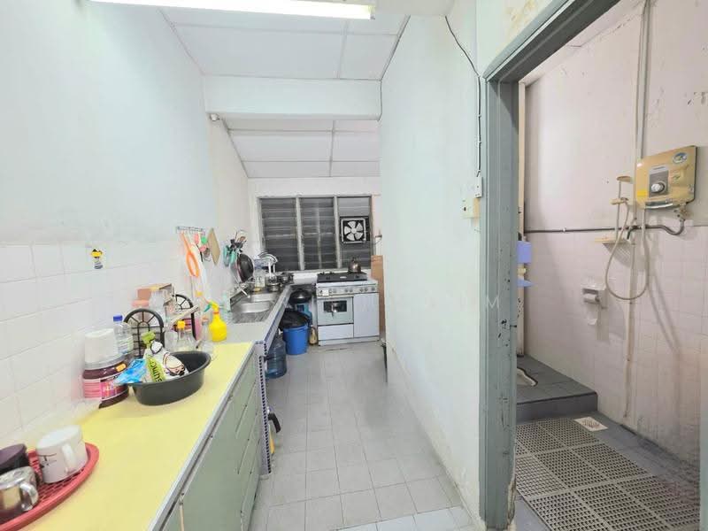 Rumah Teres 1-Tingkat untuk Dijual di Kelana Jaya (Petaling Jaya) - Hairi Halim - Kitchen - PropertyGuru.com.my
