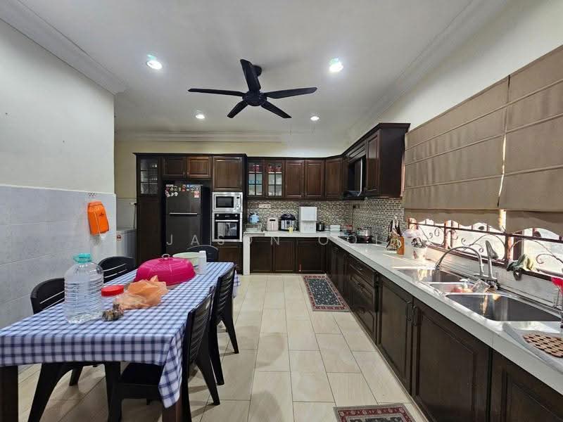 2-storey Terraced House for Sale in Putra Avenue (Subang Jaya) - Jason Ooi - Kitchen - PropertyGuru.com.my