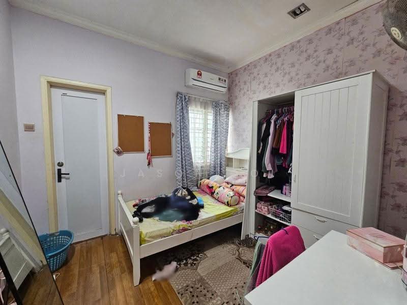 2-storey Terraced House for Sale in Putra Avenue (Subang Jaya) - Jason Ooi - Bedroom - PropertyGuru.com.my