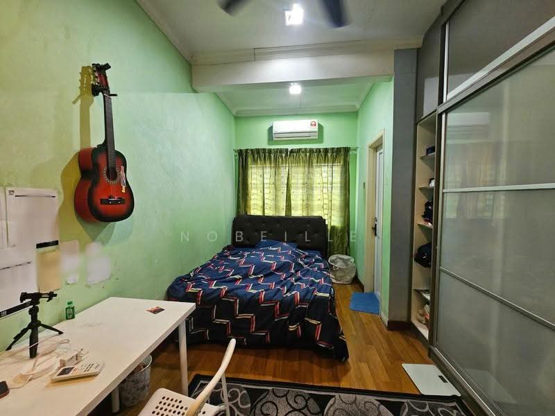 2-storey Terraced House for Sale in Putra Avenue (Subang Jaya) - Nobeille Chung - Bedroom - PropertyGuru.com.my