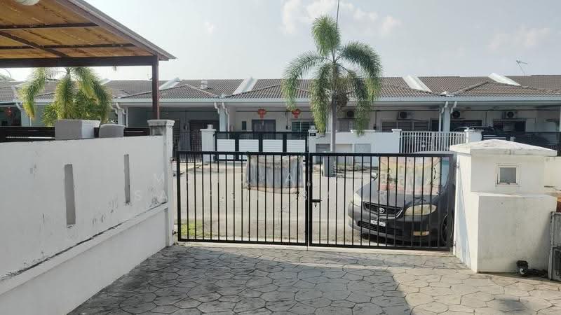 1-storey Terraced House for Sale in Taman Sungai Kapar Indah (Kapar) - Mohd Aizat Saiful Bahri - Exterior - PropertyGuru.com.my