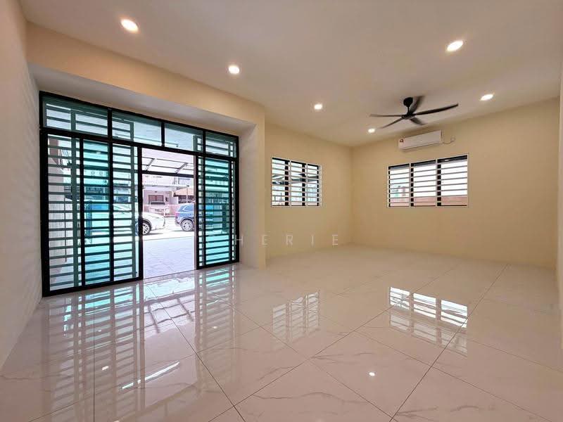 Semi-Detached House for Sale in Taman Kampar (Ipoh) - Cherie Chong - PropertyGuru.com.my