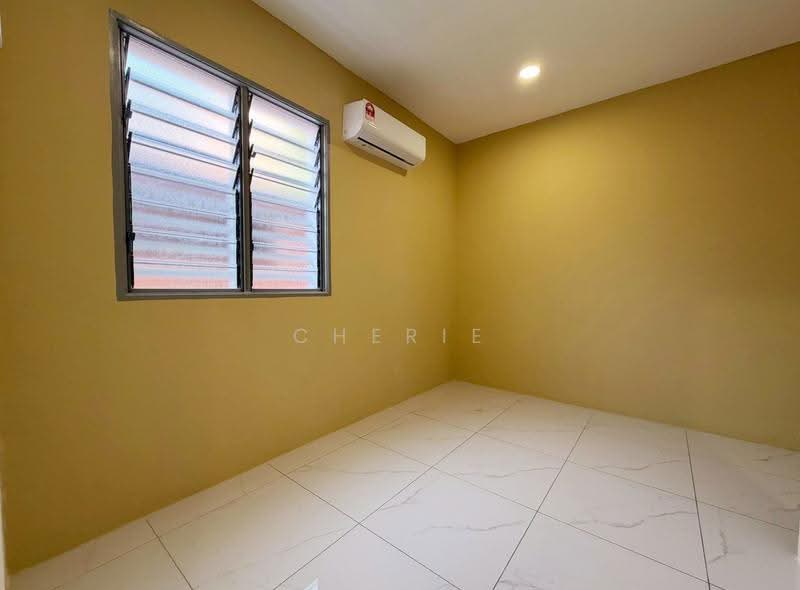 Semi-Detached House for Sale in Taman Kampar (Ipoh) - Cherie Chong - PropertyGuru.com.my