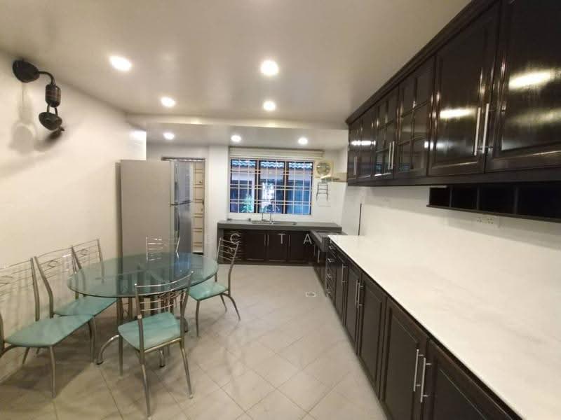 2-storey Terraced House for Rent in Taman Mastiara (Jalan Ipoh) - BC TAN - Kitchen - PropertyGuru.com.my