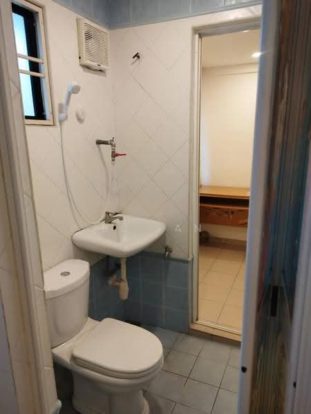 2-storey Terraced House for Rent in Taman Mastiara (Jalan Ipoh) - BC TAN - Bathroom - PropertyGuru.com.my
