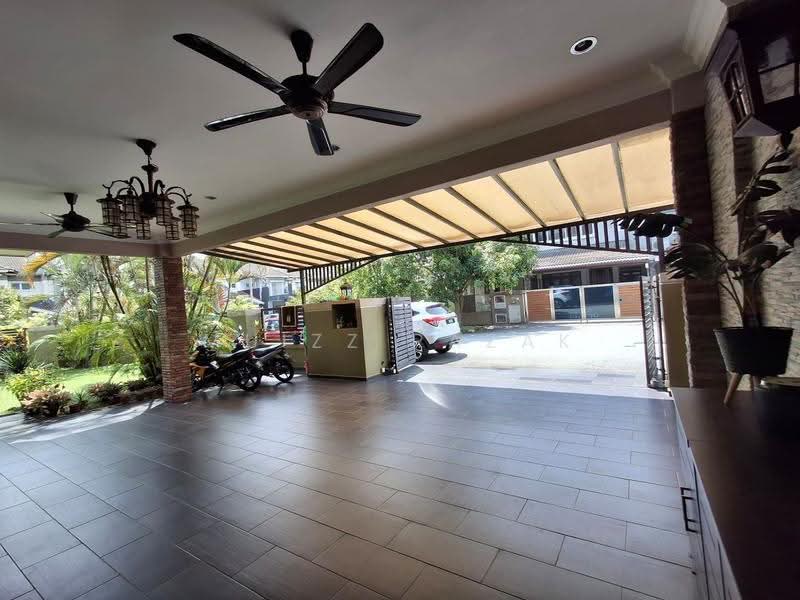 Semi-Detached House for Sale in Bandar Seri Putra (Bangi) - Muizz Razak - Exterior - PropertyGuru.com.my