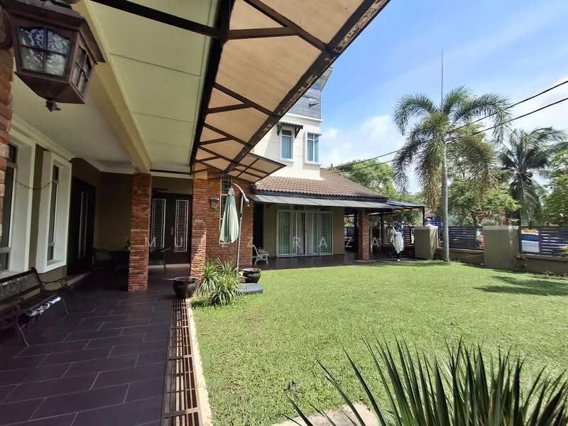 Semi-Detached House for Sale in Bandar Seri Putra (Bangi) - Muizz Razak - Exterior - PropertyGuru.com.my