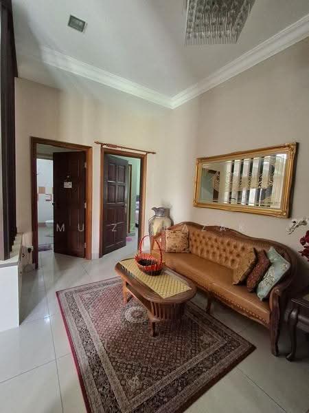 Semi-Detached House for Sale in Bandar Seri Putra (Bangi) - Muizz Razak - Living Room - PropertyGuru.com.my