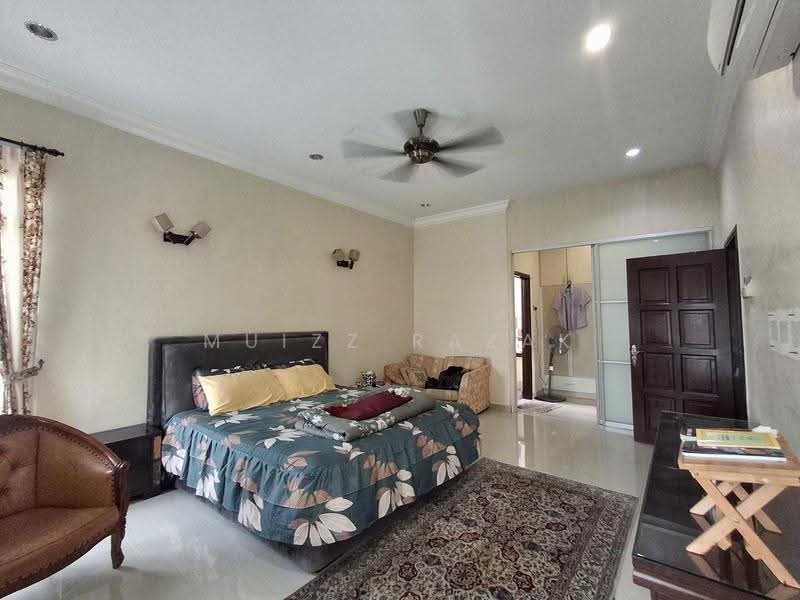 Semi-Detached House for Sale in Bandar Seri Putra (Bangi) - Muizz Razak - Bedroom - PropertyGuru.com.my