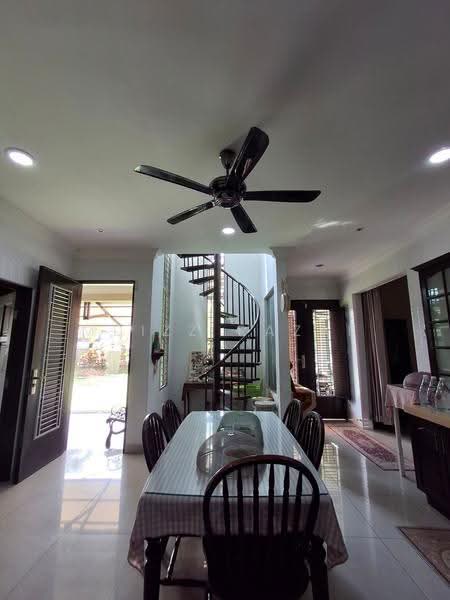 Semi-Detached House for Sale in Bandar Seri Putra (Bangi) - Muizz Razak - Dining Room - PropertyGuru.com.my