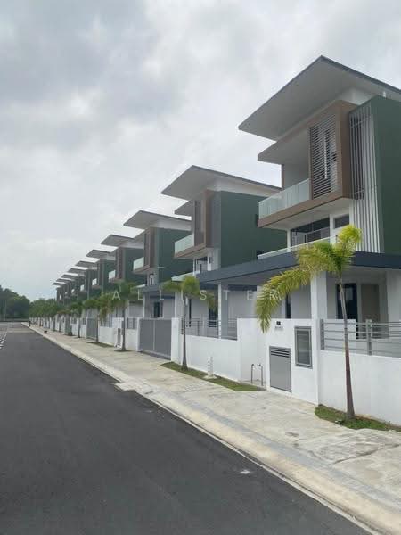 Bungalow House for Sale in Klang (Selangor) - Allister Seow - Exterior - PropertyGuru.com.my