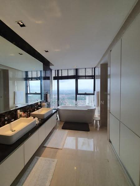Kediaman Servis untuk Dijual di The Astaka @ 1 Bukit Senyum - Javenthan Ng - Bathroom - PropertyGuru.com.my