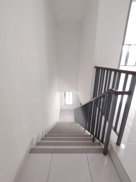 Terraced House for Rent in Rawang (Selangor) - Jenny Khoo - Corridor - PropertyGuru.com.my