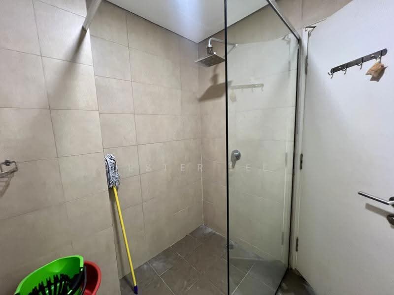 Kediaman Servis untuk Disewa di Radia Residences - Lester Lee - Bathroom - PropertyGuru.com.my