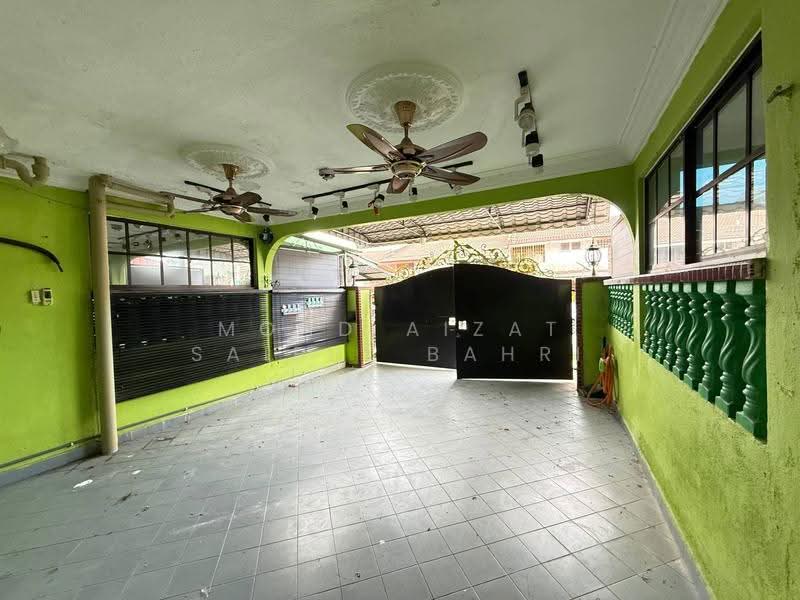2-storey Terraced House for Sale in Taman Kajang Baru (Kajang) - Mohd Aizat Saiful Bahri - Exterior - PropertyGuru.com.my