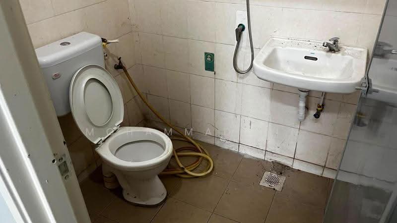 1-storey Terraced House for Sale in Seksyen 30 (Shah Alam) - Mohammad Din Majid - Bathroom - PropertyGuru.com.my