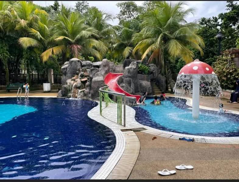 Kondominium untuk Disewa di Saujana Aster - Azizirrahim . - Pool - PropertyGuru.com.my